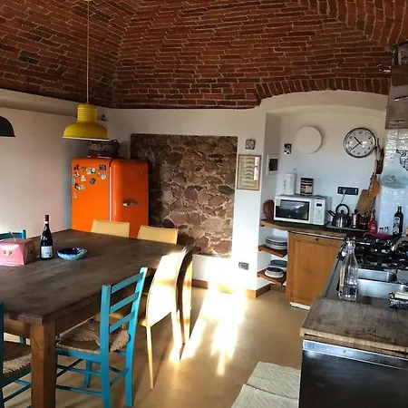 Casa Francesca بيت للعطل